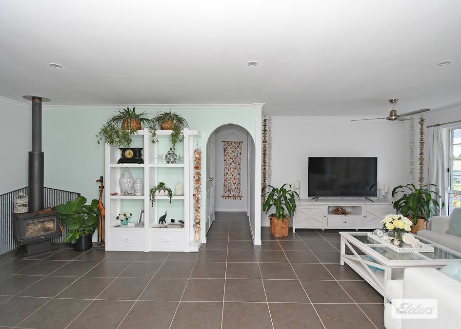 11 Debra Court, Urangan, QLD, 4655 - Image 7