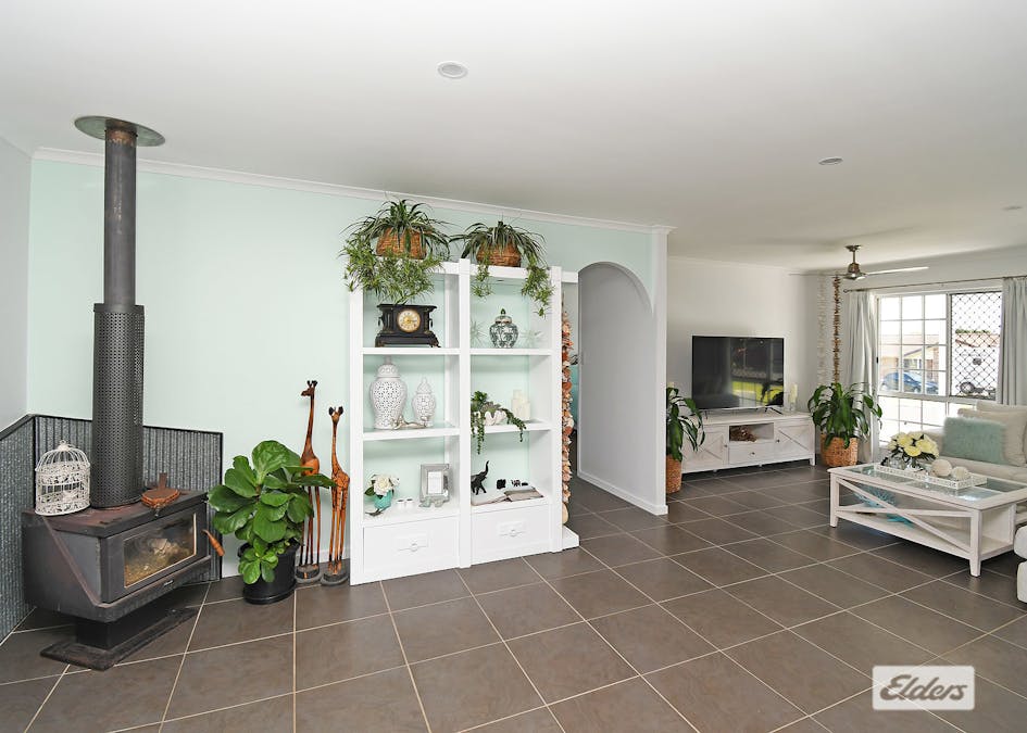 11 Debra Court, Urangan, QLD, 4655 - Image 9