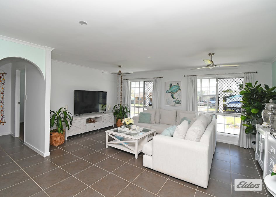 11 Debra Court, Urangan, QLD, 4655 - Image 4