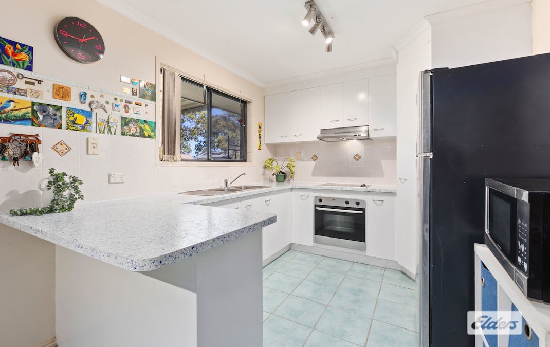 5 Tristania Crescent, Urangan, QLD, 4655 - Image 5