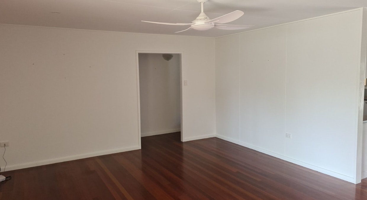 285 Torquay Terrace, Torquay, QLD, 4655 - Image 4