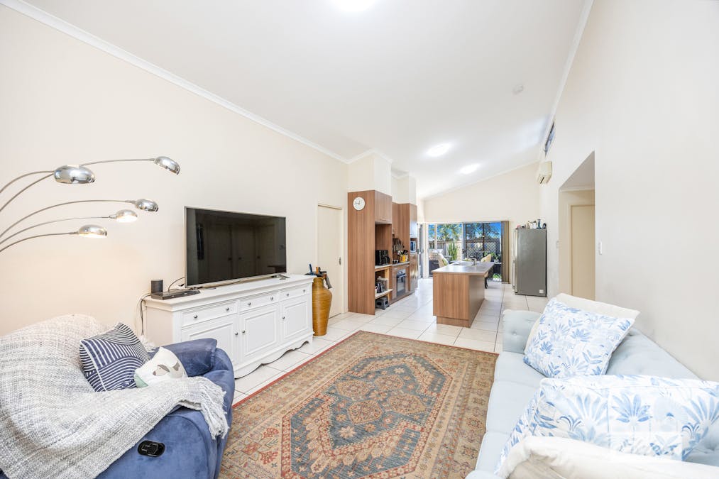 2/1 Urraween Road, Urraween, QLD, 4655 - Image 2