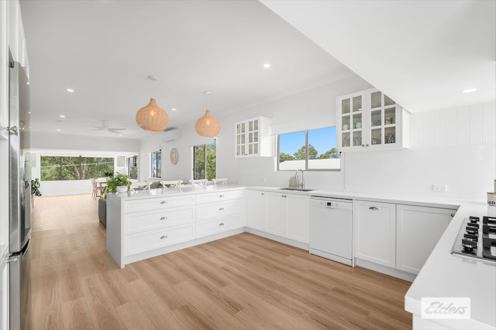 180 Esplanade , Point Vernon, QLD, 4655 - Image 7