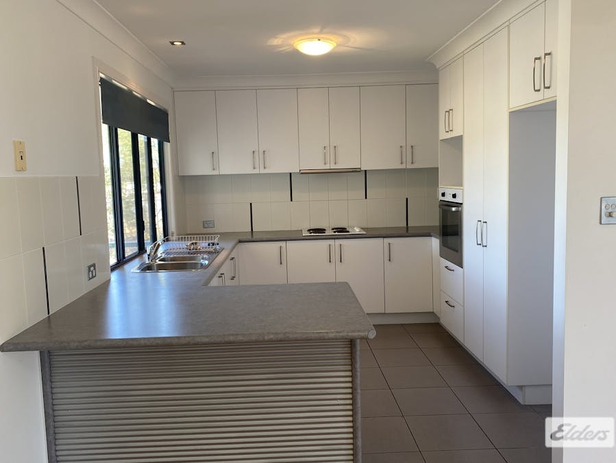 15 Honiton Street, Torquay, QLD, 4655 - Image 6