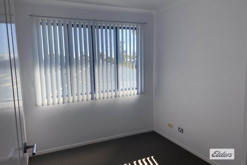 15 Honiton Street, Torquay, QLD, 4655 - Image 11