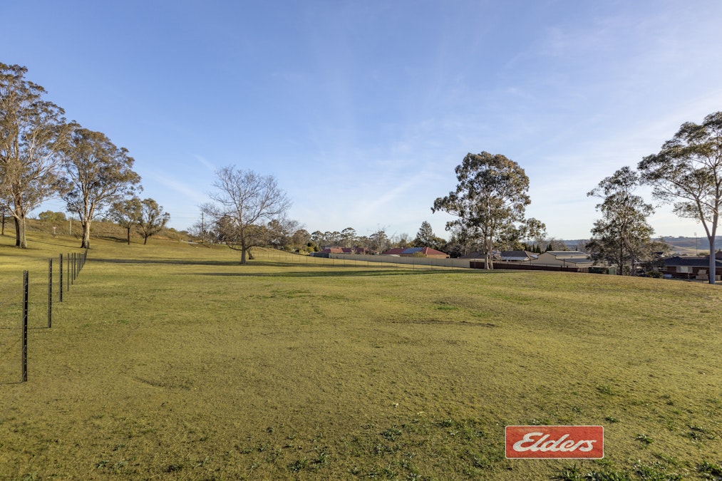 4/32 Jarvisfield Road, Picton, NSW, 2571 - Image 1