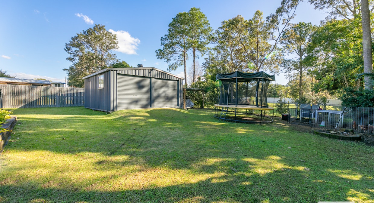 12 Daybell Street, Woodford, QLD, 4514 - Image 5