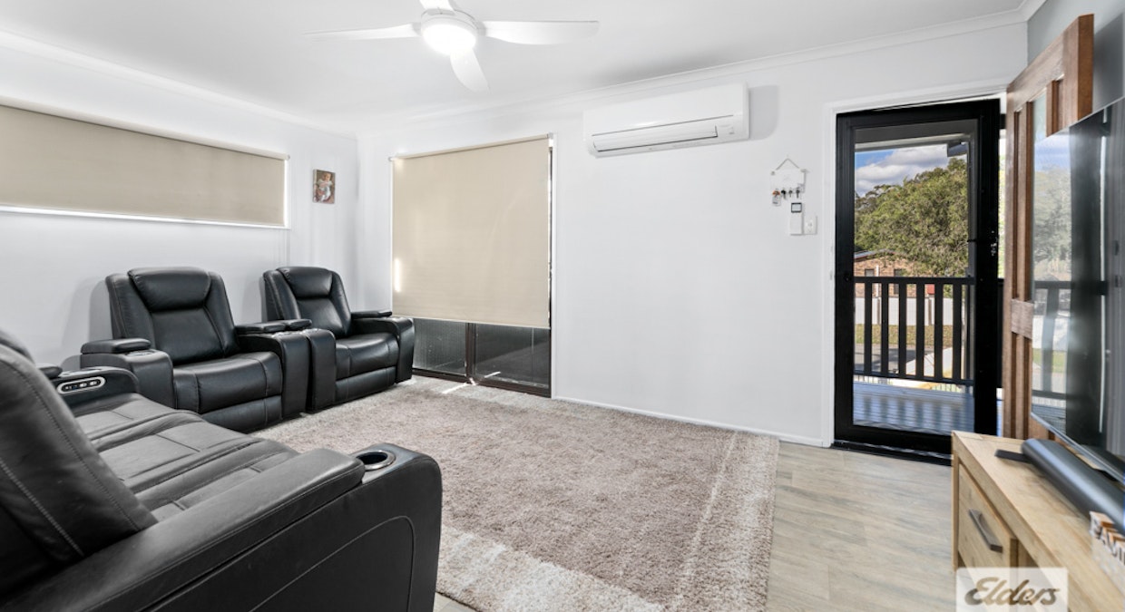 12 Daybell Street, Woodford, QLD, 4514 - Image 11