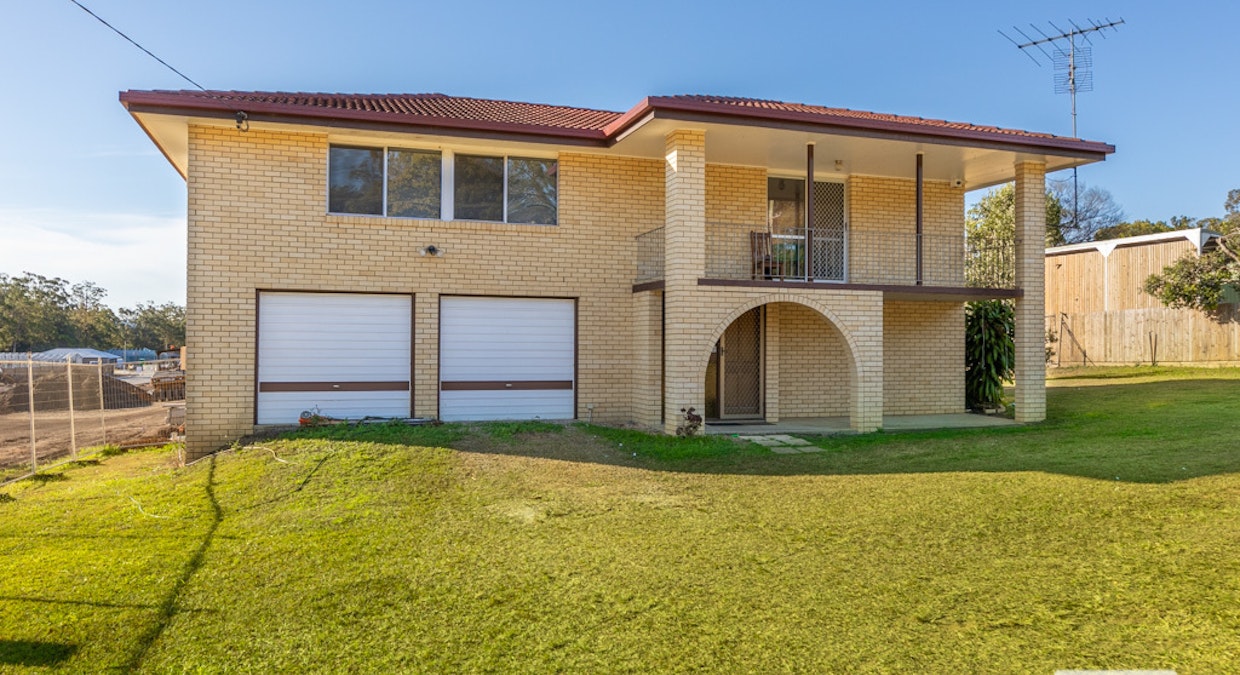 19 Peterson Road, Woodford, QLD, 4514 - Image 5