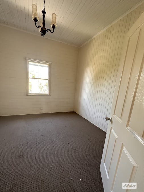9 Mangerton Street, Toogoolawah, QLD, 4313 - Image 6