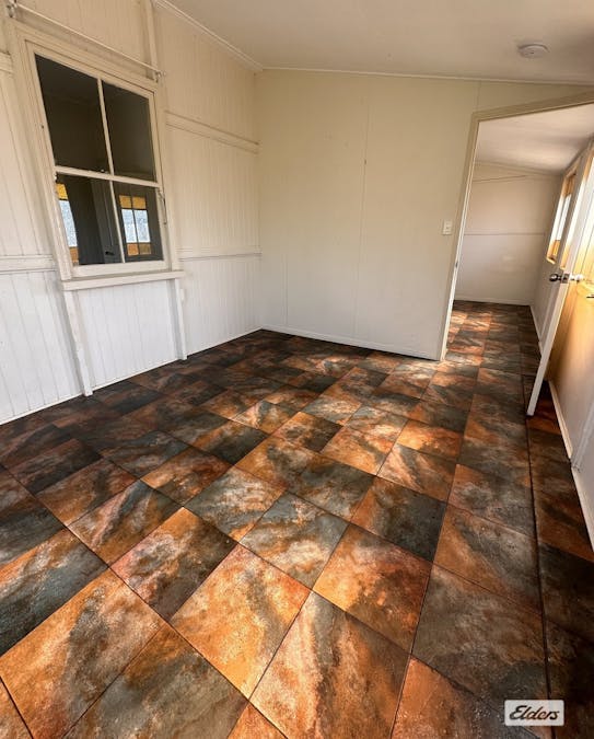 9 Mangerton Street, Toogoolawah, QLD, 4313 - Image 5