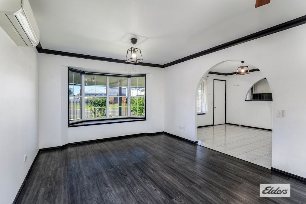 92 Bestmann Rd East , Sandstone Point, QLD, 4511 - Image 2