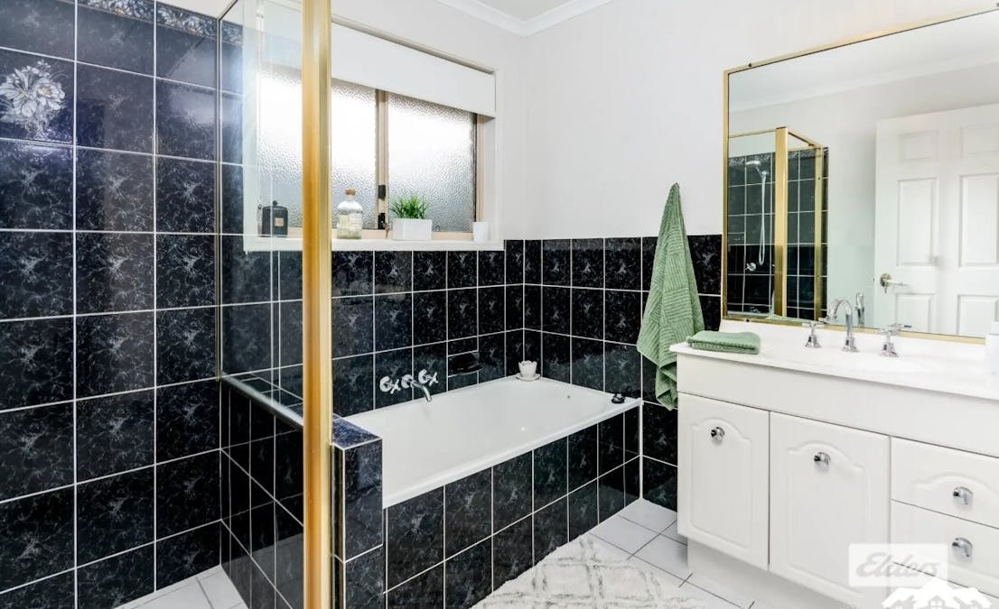 16 Albert Place, Sandstone Point, QLD, 4511 - Image 9