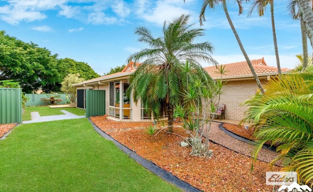 16 Albert Place, Sandstone Point, QLD, 4511 - Image 1