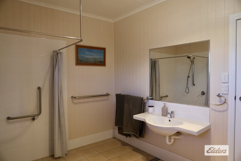105 Emu Street, Longreach, QLD, 4730 - Image 13