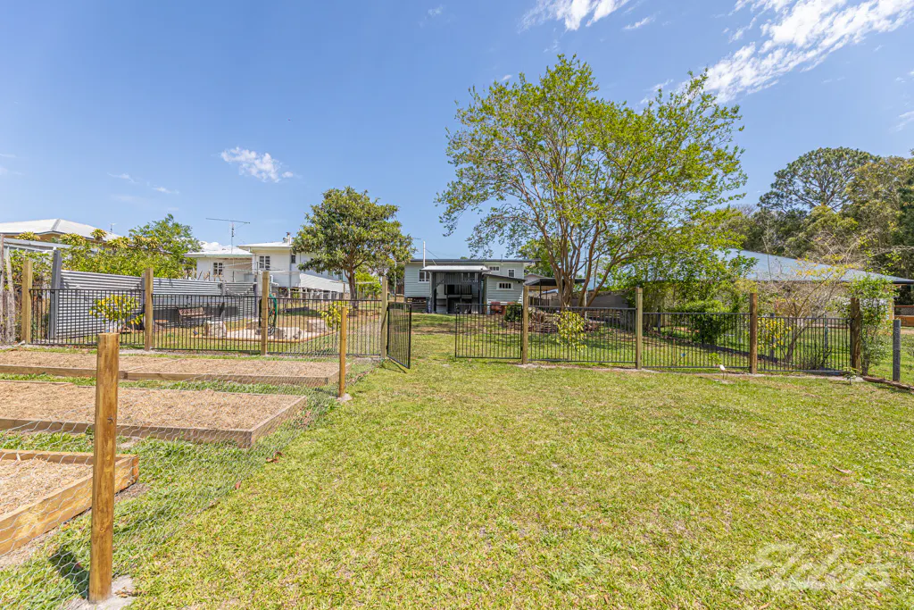 25 Leslie Street — photo 14 of 18