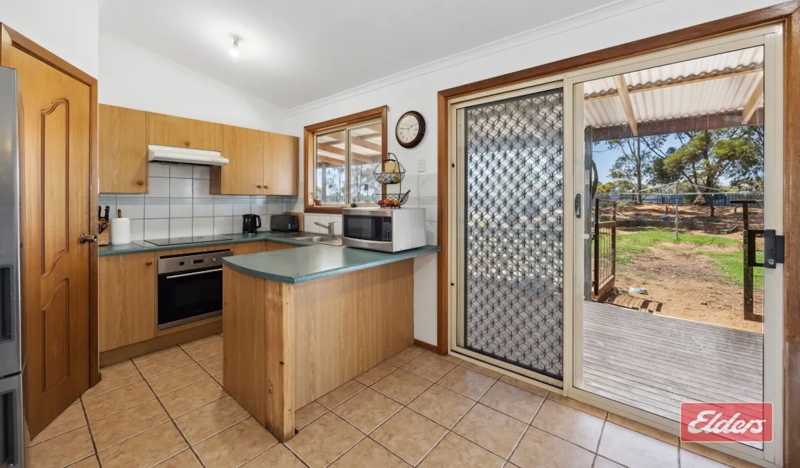 1002 Redbanks Road, Kangaroo Flat, SA, 5118 - Image 7