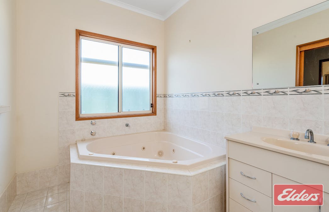 12 Borrow Street, Freeling, SA, 5372 - Image 11