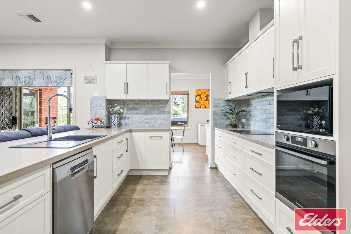 14 Bagot Court — photo 12 of 30