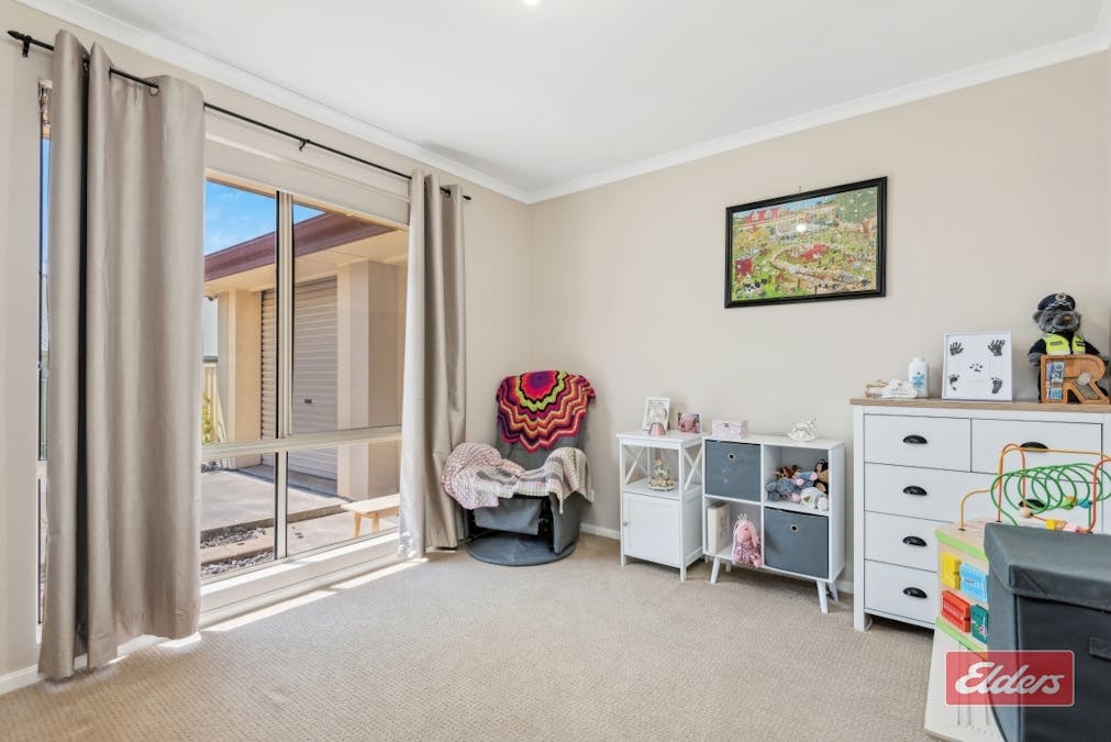 24 Oaklands Circuit, Hewett, SA, 5118 - Image 12
