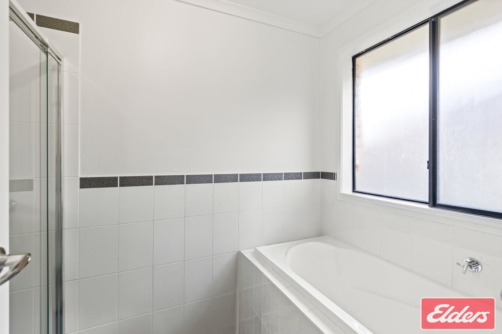 2 Brambley Lane, Craigmore, SA, 5114 - Image 11