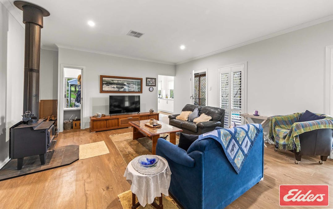 229 Warren Road, Williamstown, SA, 5351 - Image 13