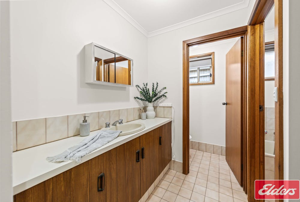 52 California Avenue, Craigmore, SA, 5114 - Image 16