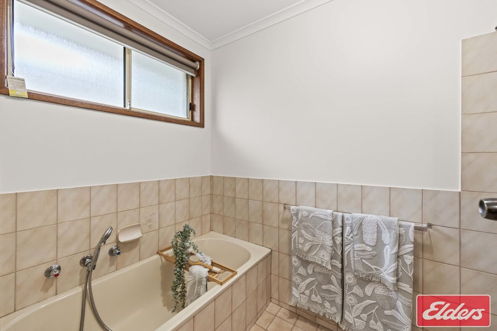 52 California Avenue, Craigmore, SA, 5114 - Image 17