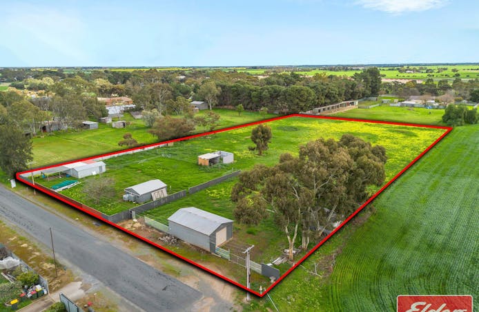 17 Dixon Road, Buchfelde, SA, 5118 - Image 1