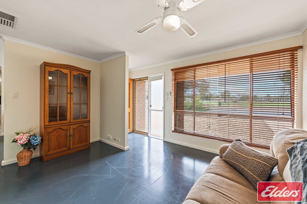 24 Dawson Road, Evanston, SA, 5116 - Image 4