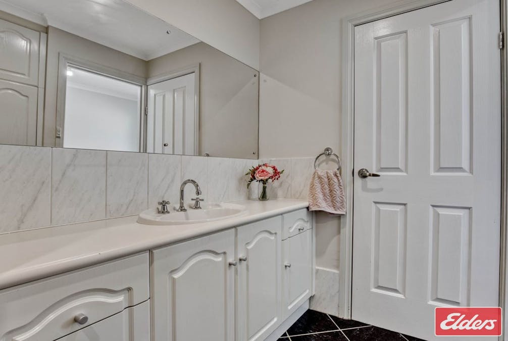 2 Rossiter Drive, Evanston Park, SA, 5116 - Image 12