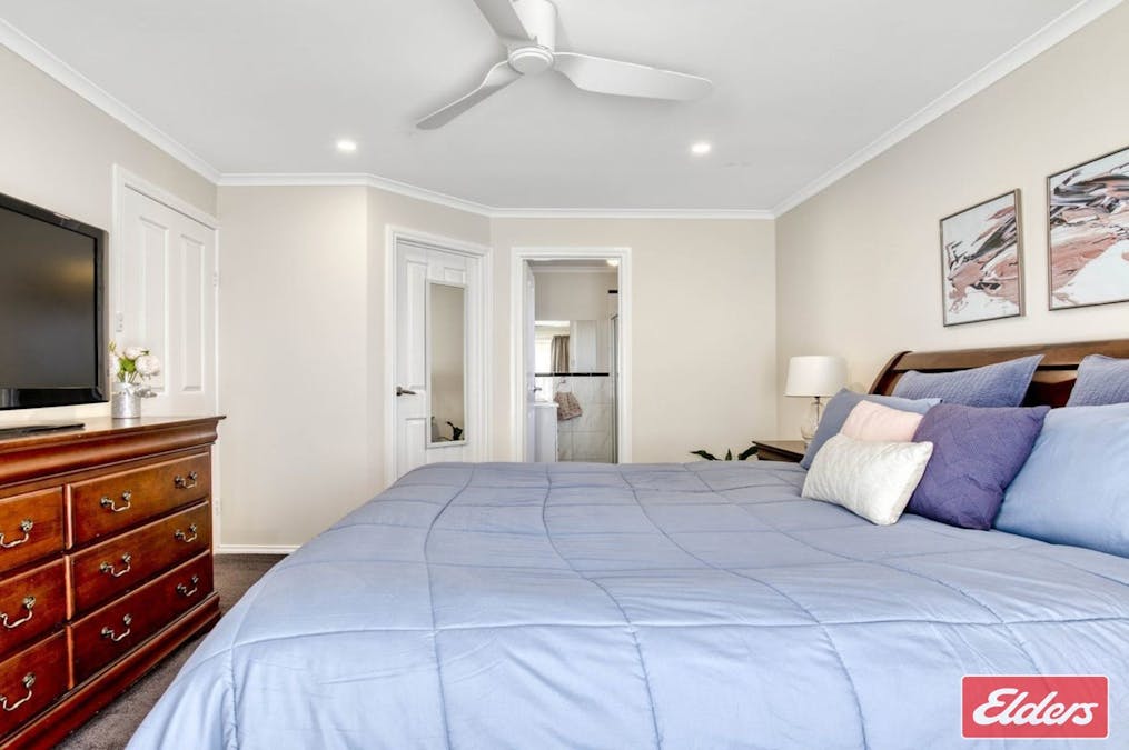 2 Rossiter Drive, Evanston Park, SA, 5116 - Image 9