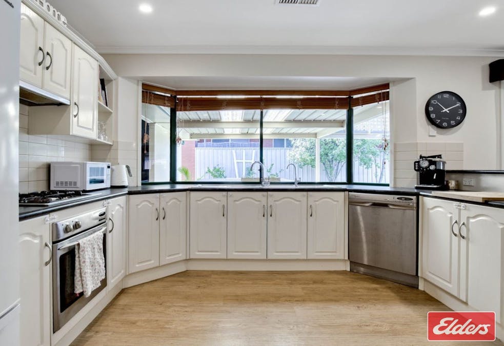 2 Rossiter Drive, Evanston Park, SA, 5116 - Image 4