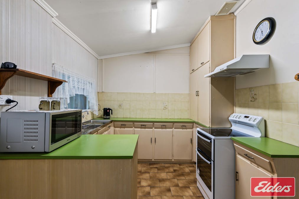 46 Paxton Street, Willaston, SA, 5118 - Image 17