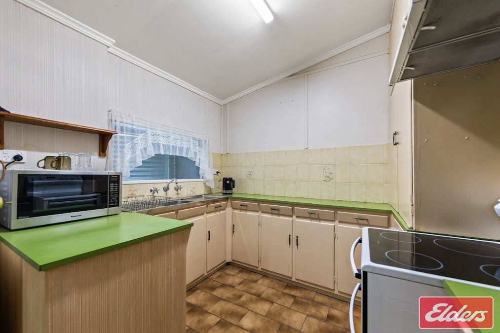 46 Paxton Street, Willaston, SA, 5118 - Image 16