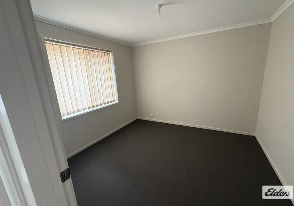 17 Maxwell Court, Evanston Park, SA, 5116 - Image 8