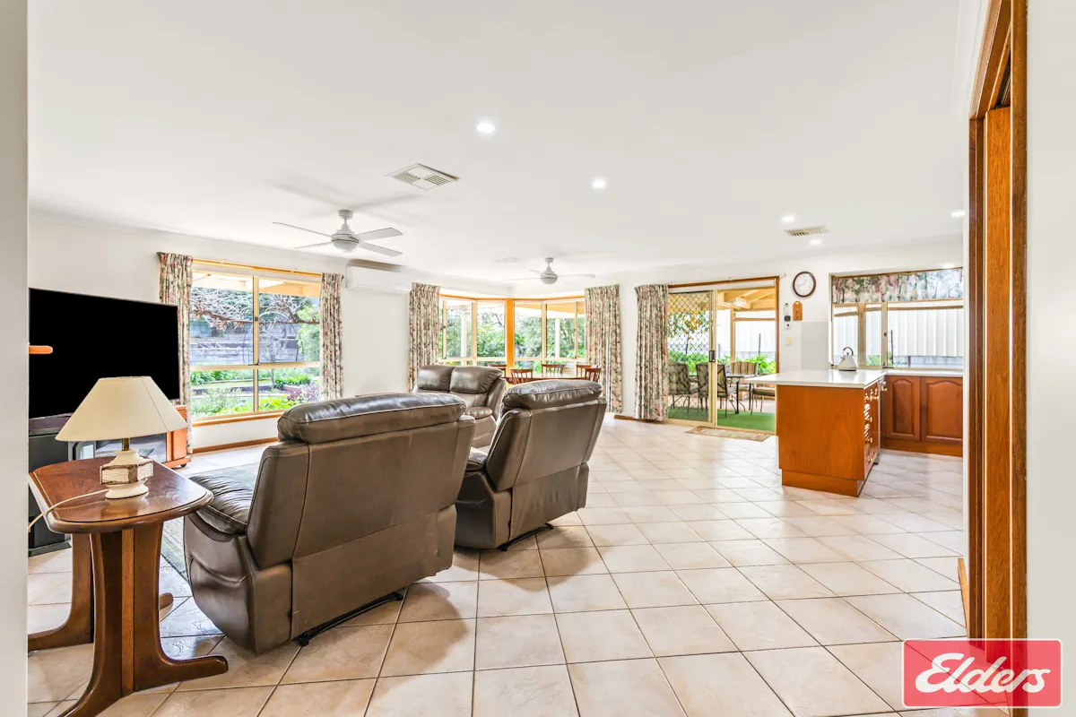 11 Kemp Street — photo 7 of 30