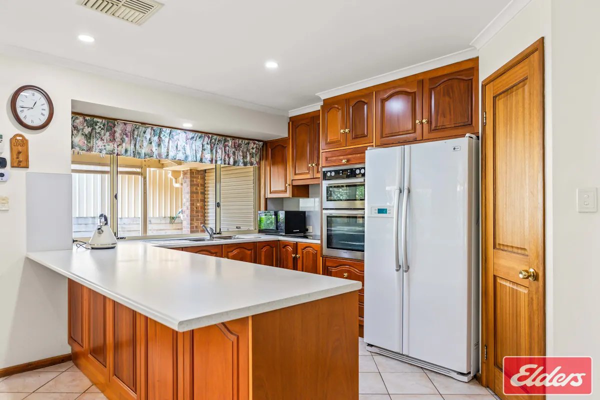 11 Kemp Street — photo 9 of 30
