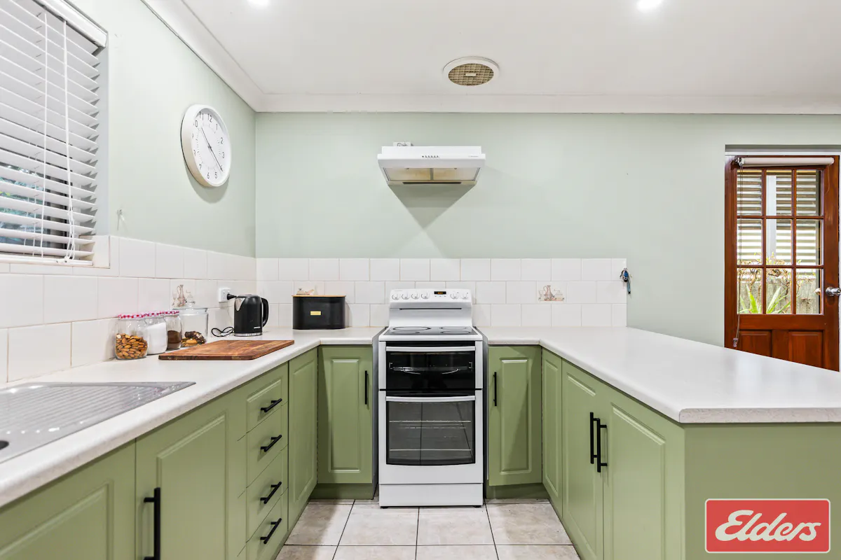 10 View Crescent — photo 8 of 30