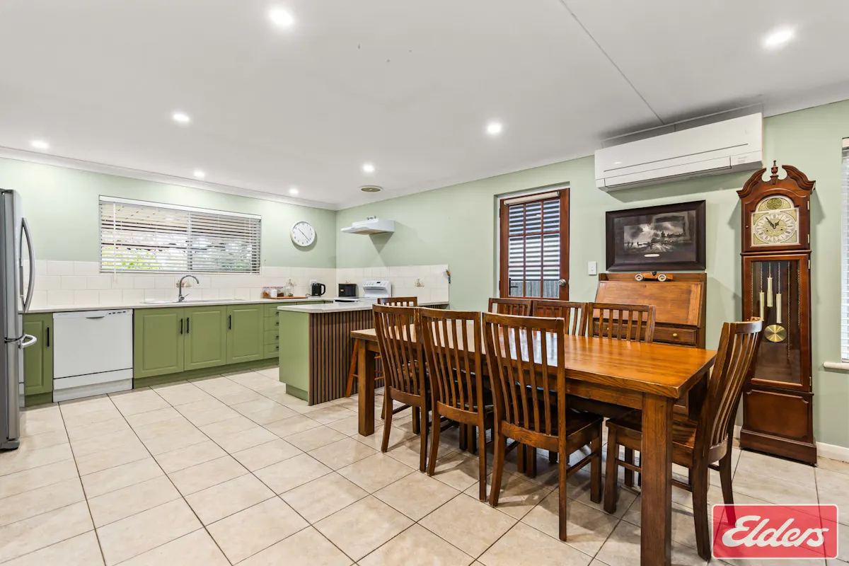 10 View Crescent — photo 6 of 30