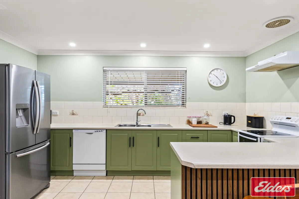 10 View Crescent — photo 7 of 30