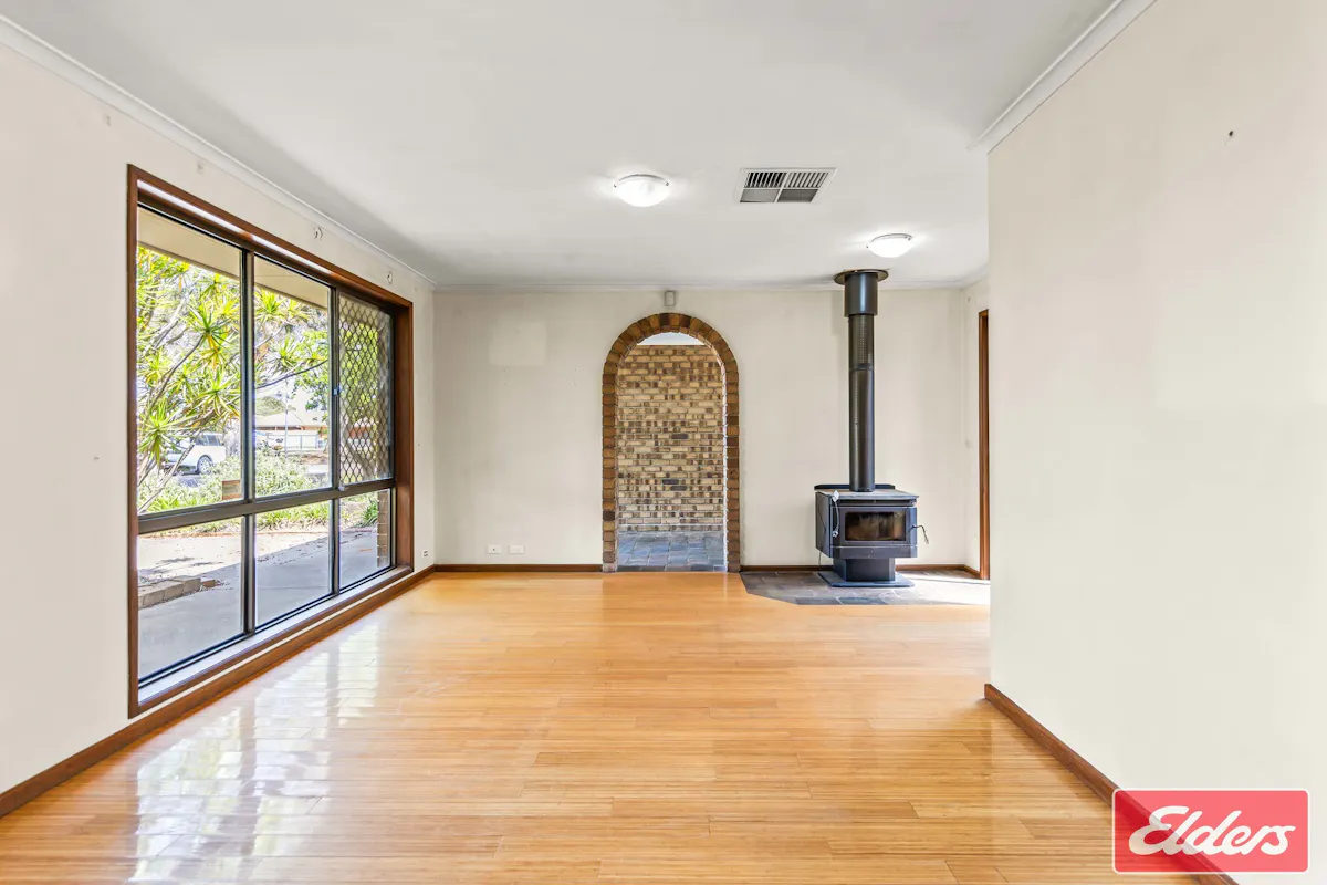 13 Osborne Avenue — photo 4 of 25