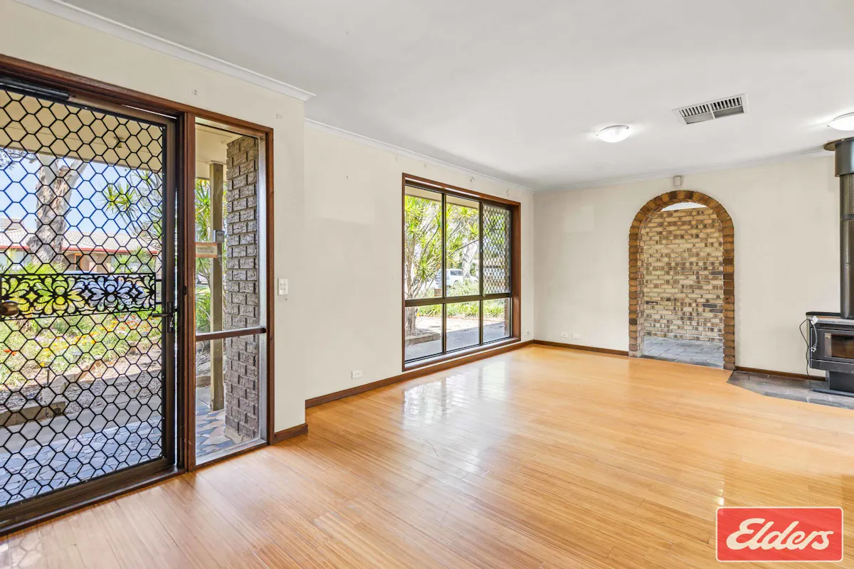 13 Osborne Avenue — photo 3 of 25