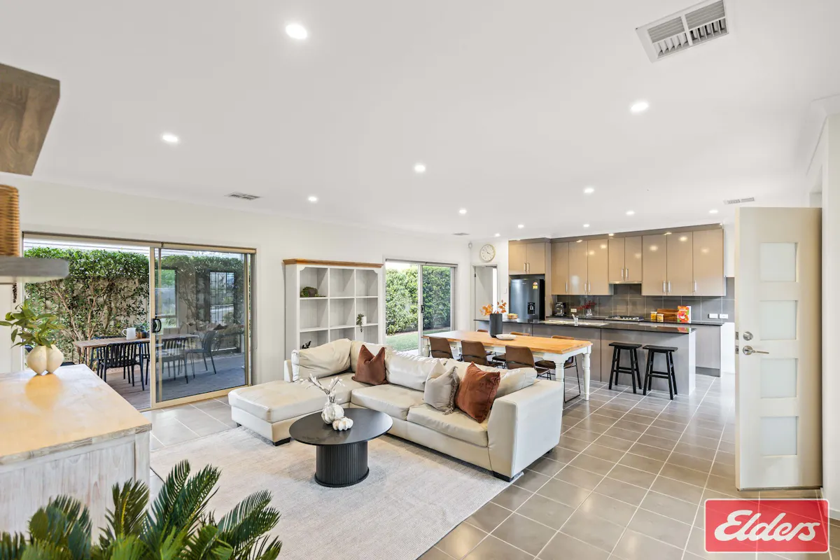 7/10 Settlers Hill Drive — photo 12 of 30