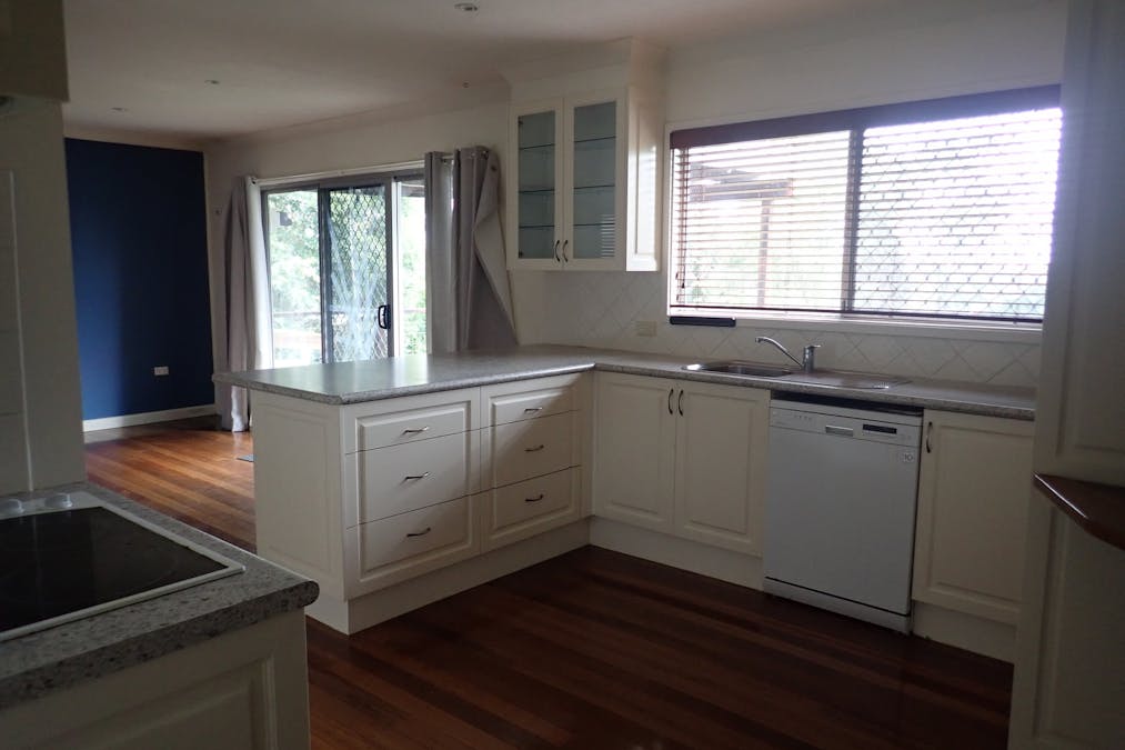33 Ritchie Crescent, Taree, NSW, 2430 - Image 3