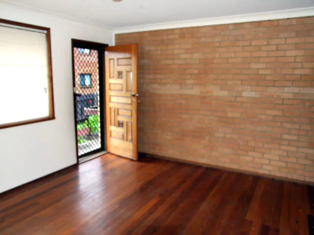 6/114 Albert Street, Taree, NSW, 2430 - Image 2