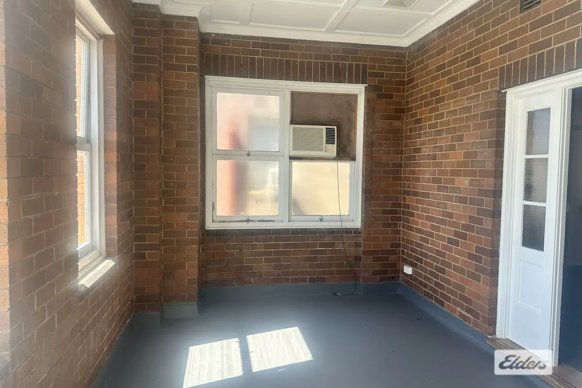140A Victoria Street — photo 11 of 18