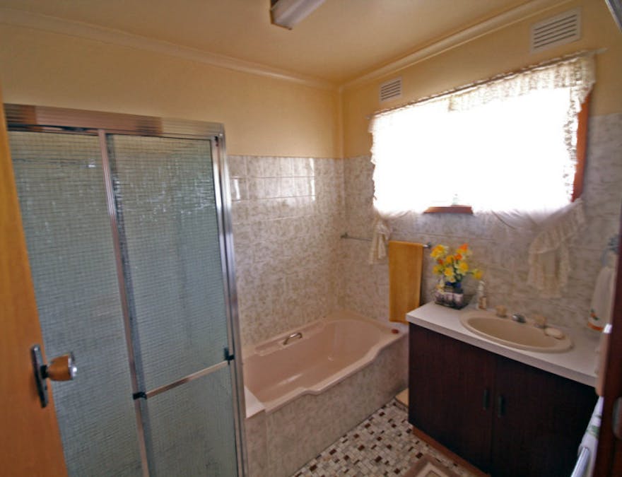 2 Pettitt Avenue, Taree, NSW, 2430 - Image 4