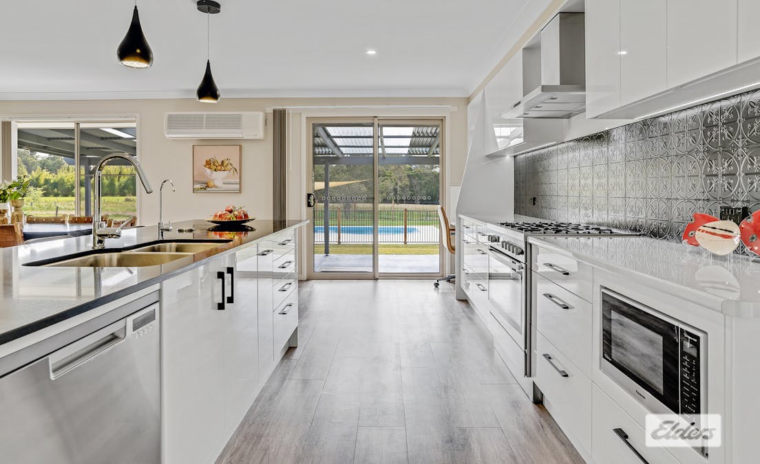 10 Carina Close , Taree, NSW, 2430 - Image 14