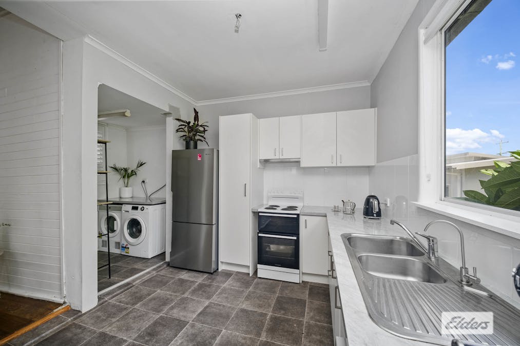 35 Eric Street, Taree, NSW, 2430 - Image 11